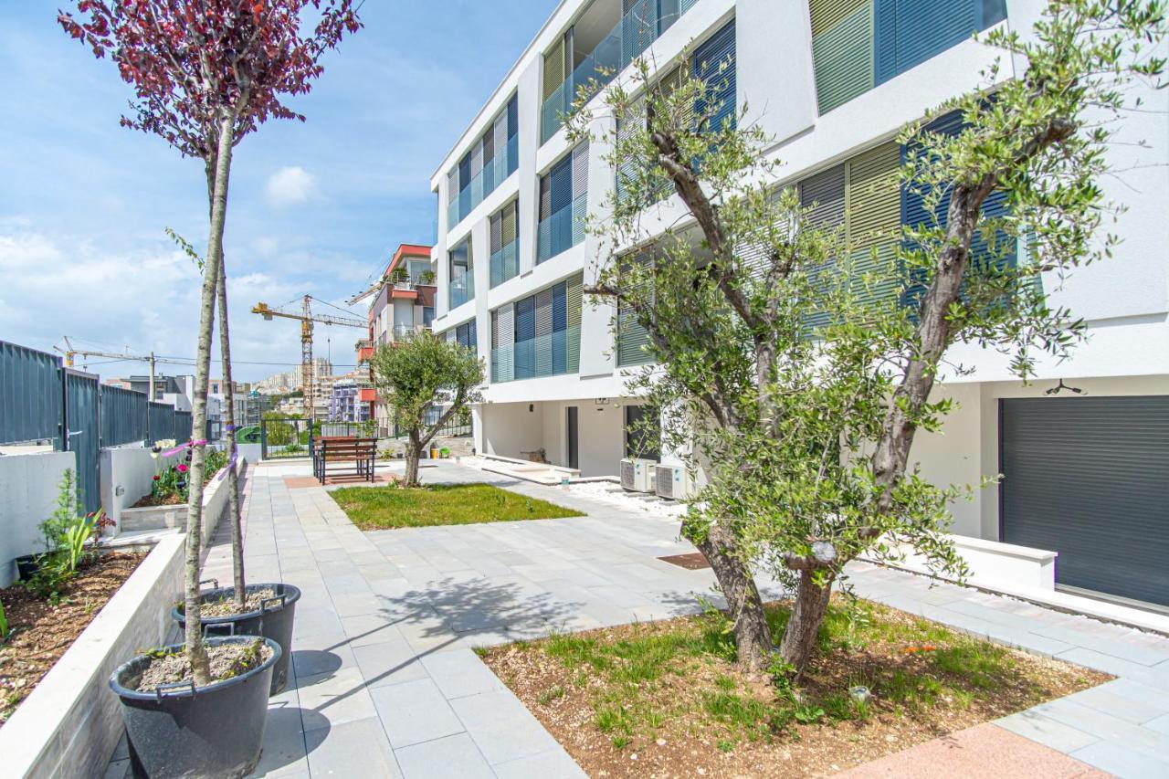 Ledeno More Luxury Apartments Split Exterior photo